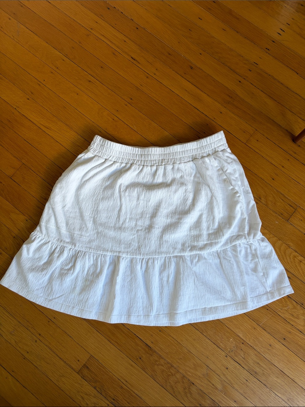Lands' End White Tiered Mini Skirt with Pockets